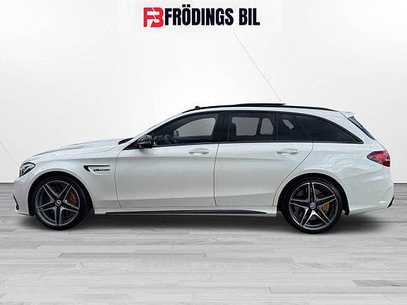 Mercedes-Benz C63 2 of 27