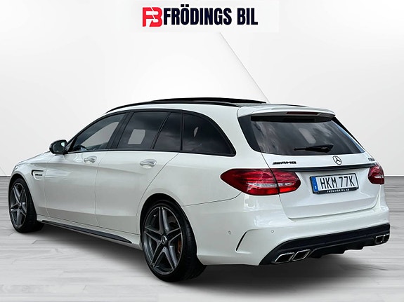 Mercedes-Benz C63 3 of 27