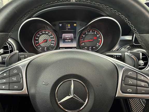Mercedes-Benz C63 14 of 27