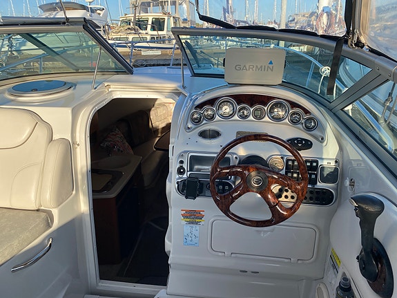 Motorbåt Crownline - Daycruiser 250CR 14 of 18