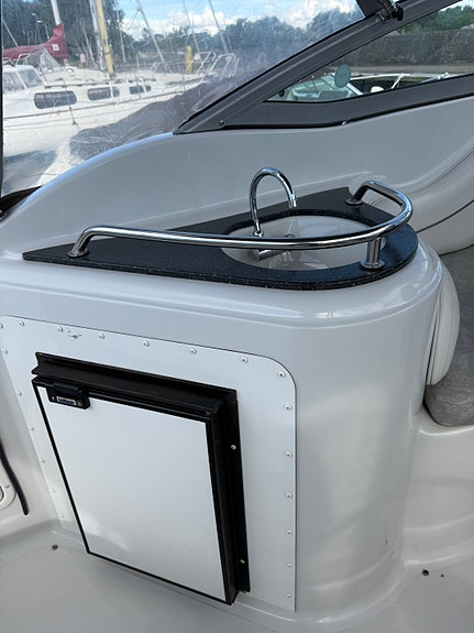 Motorbåt Crownline - Daycruiser 250CR 12 of 18