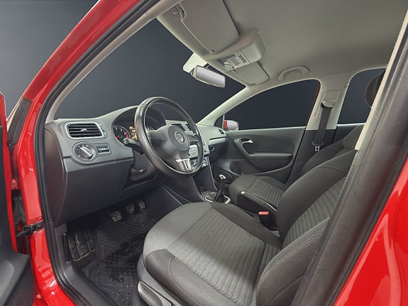 Volkswagen Polo 8 of 14