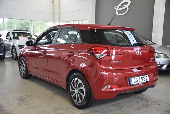 Hyundai i20 4 of 14