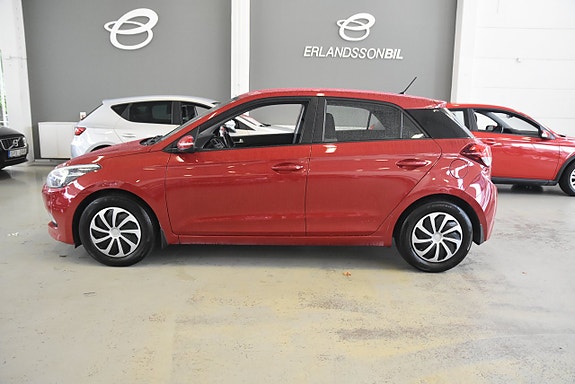Hyundai i20 5 of 14