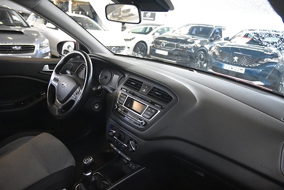 Hyundai i20 9 of 14