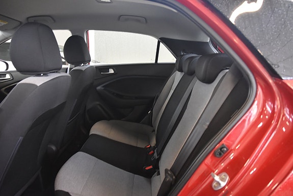 Hyundai i20 13 of 14