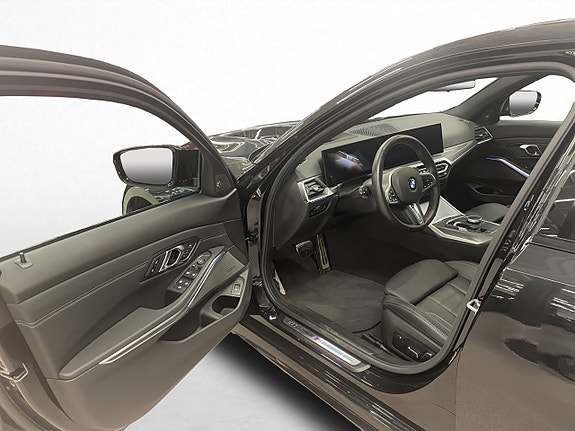 BMW M340i 8 of 30