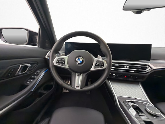 BMW M340i 10 of 30