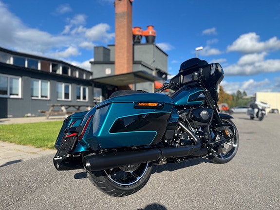 Harley-Davidson Street Glide "Teal Thunder" SPARA 16.000KR 6 of 13
