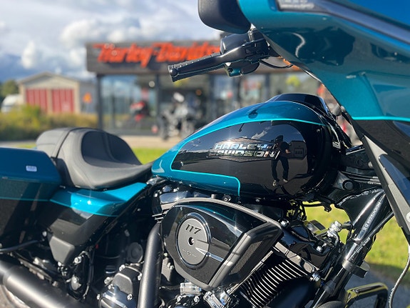 Harley-Davidson Street Glide "Teal Thunder" SPARA 16.000KR 3 of 13