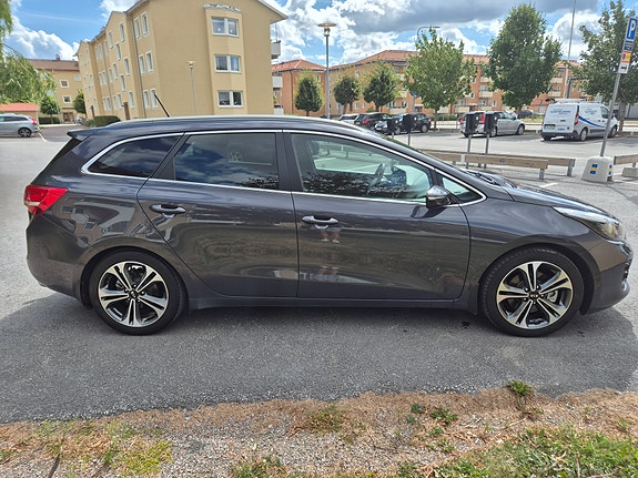 Kia Ceed 5 of 23