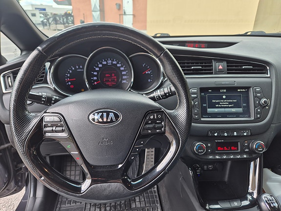 Kia Ceed 17 of 23