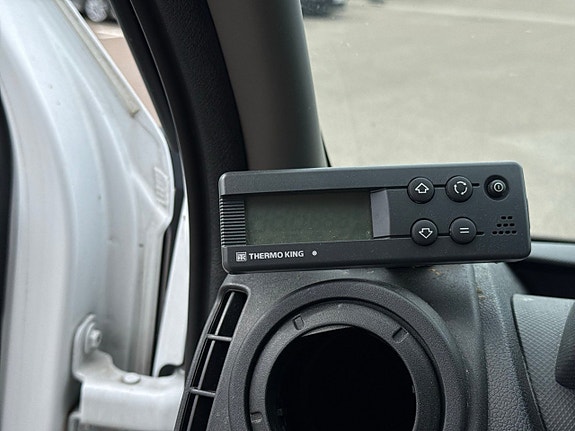 Renault Master 19 of 22