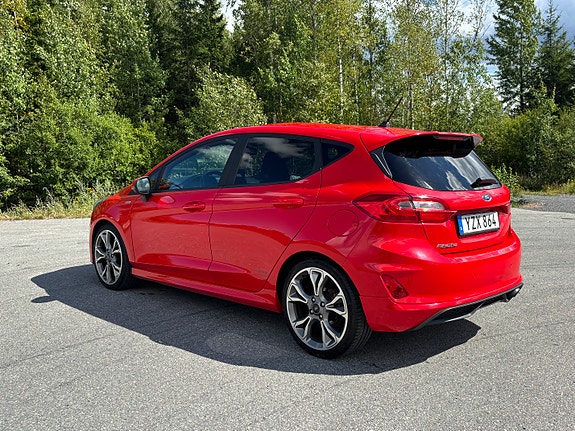 Ford Fiesta 8 of 15