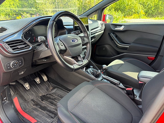 Ford Fiesta 4 of 15