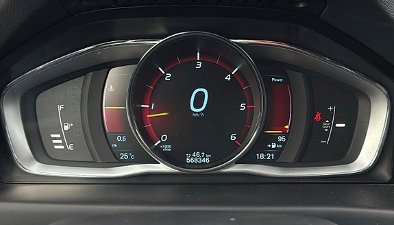 Volvo XC70 11 of 13