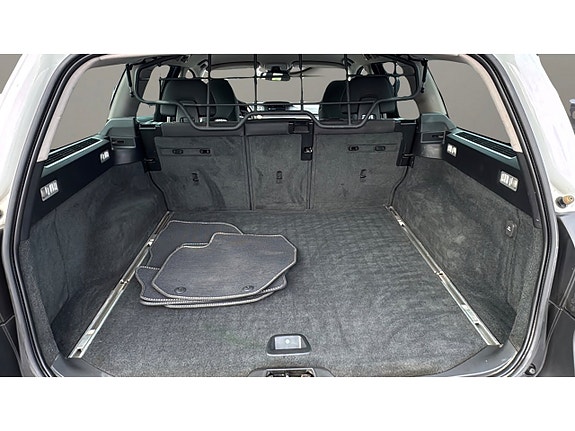 Volvo XC70 13 of 13