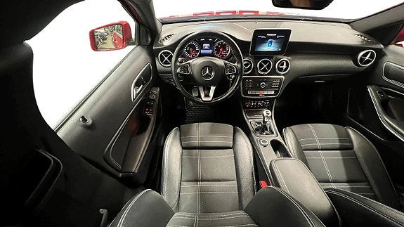 Mercedes-Benz A180 7 of 17
