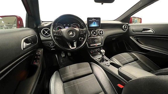 Mercedes-Benz A180 8 of 17