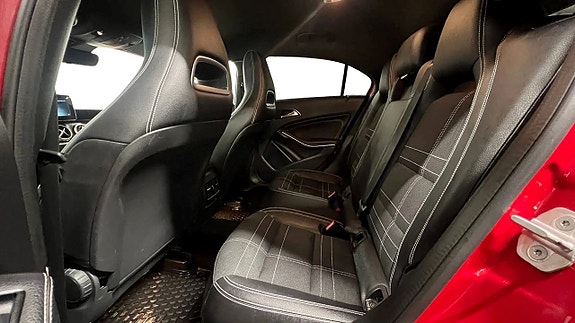 Mercedes-Benz A180 12 of 17