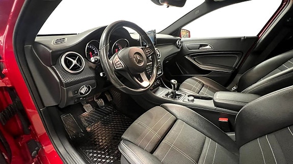 Mercedes-Benz A180 10 of 17