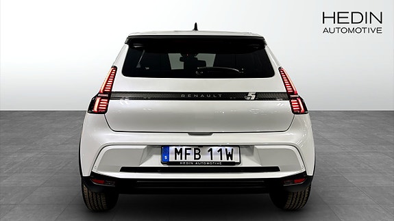 Renault 5 E-Tech 7 of 11