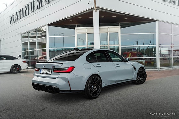 BMW M3 2 of 26