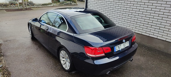 BMW 335i 3 of 4