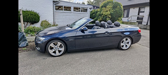 BMW 335i 2 of 4