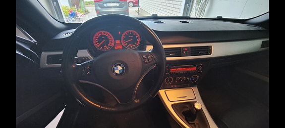 BMW 335i 4 of 4