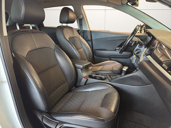 Kia Niro 11 of 26