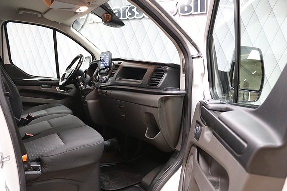 Ford Transit Custom 7 of 18