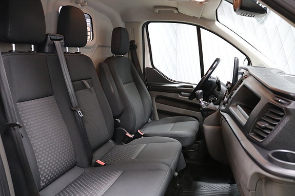 Ford Transit Custom 15 of 18