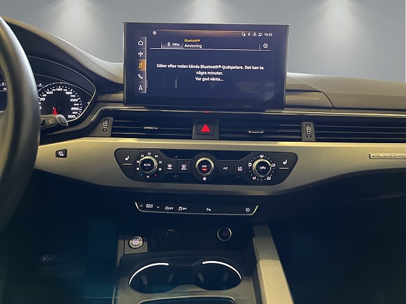 Audi A4 12 of 30