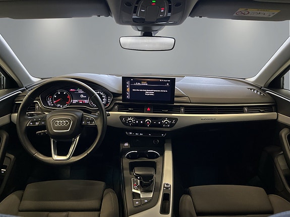 Audi A4 11 of 30