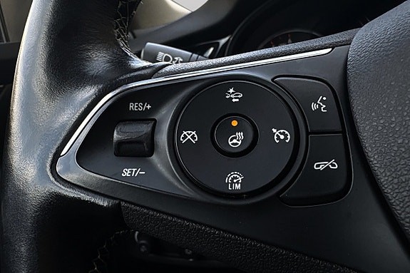Opel Insignia 16 of 30