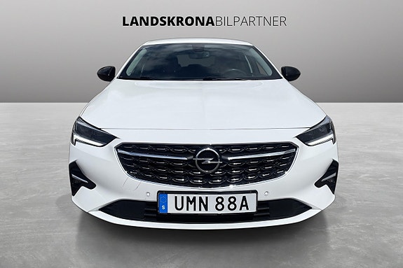 Opel Insignia 2 of 30