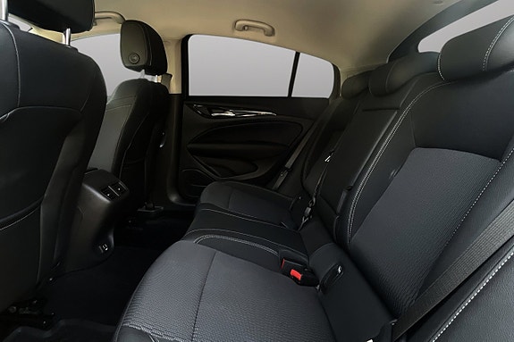 Opel Insignia 14 of 30
