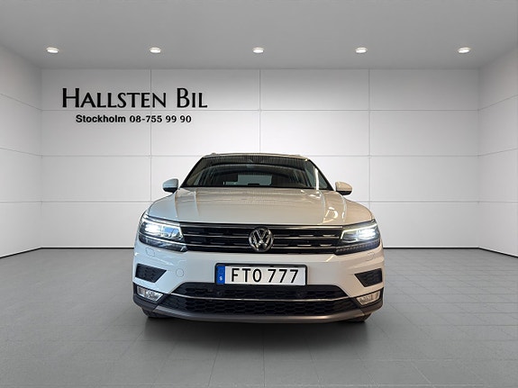 Volkswagen Tiguan 3 of 26