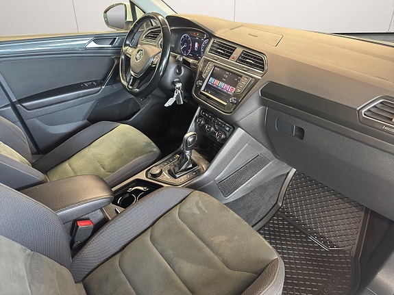 Volkswagen Tiguan 15 of 26