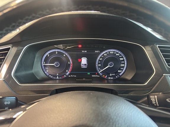 Volkswagen Tiguan 17 of 26