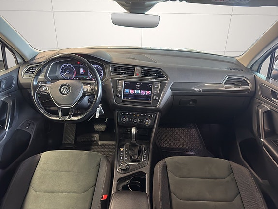 Volkswagen Tiguan 13 of 26