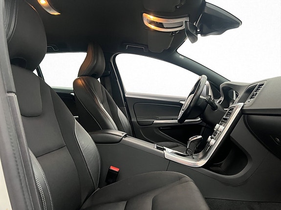 Volvo V60 10 of 26