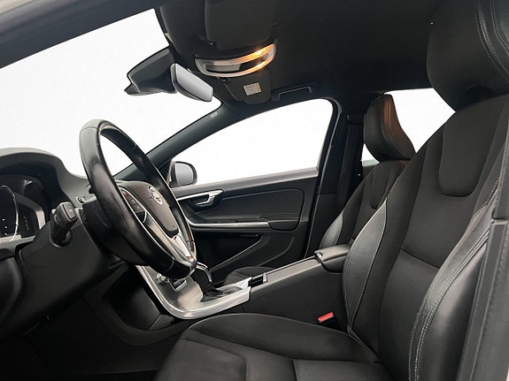 Volvo V60 12 of 26