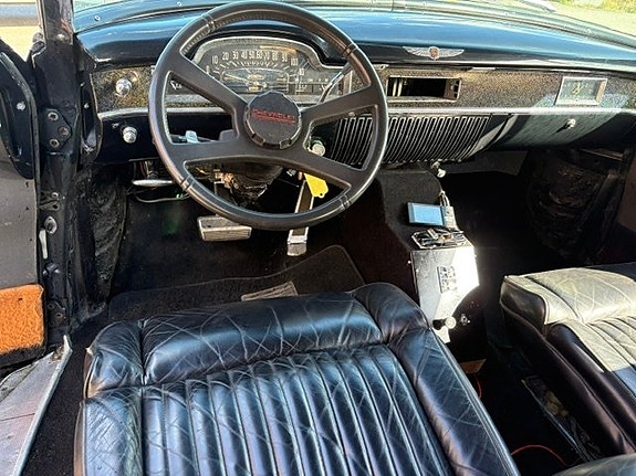 Cadillac Series 62 8 of 12