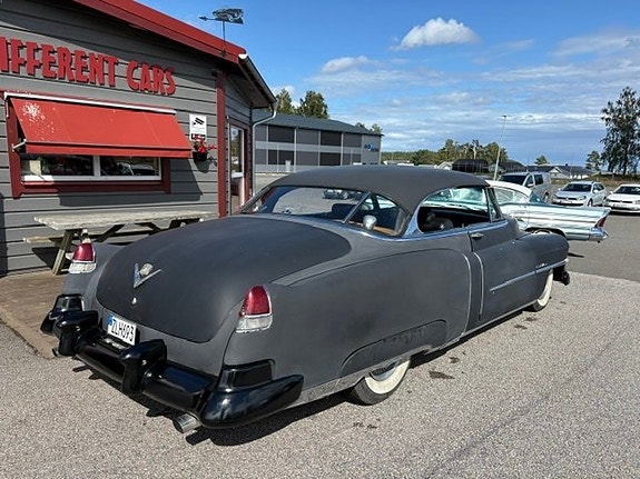 Cadillac Series 62 4 of 12