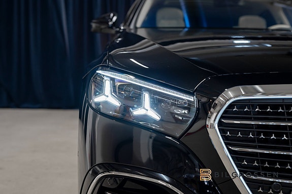 Mercedes-Benz S580 e 11 of 26