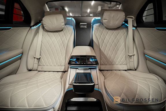 Mercedes-Benz S580 e 21 of 26