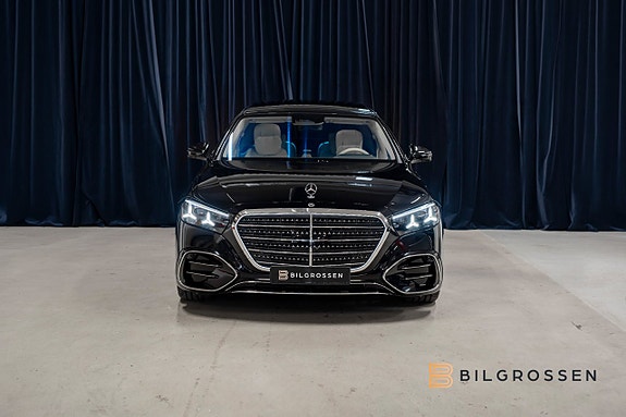 Mercedes-Benz S580 e 8 of 26