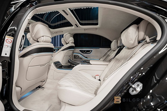 Mercedes-Benz S580 e 19 of 26